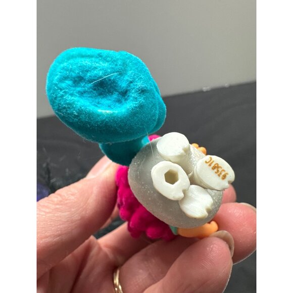 Set Of 7 DreamWorks Trolls Mini Figures By Hasbro With Colorful Hair & Outfits - Picture 9 of 10